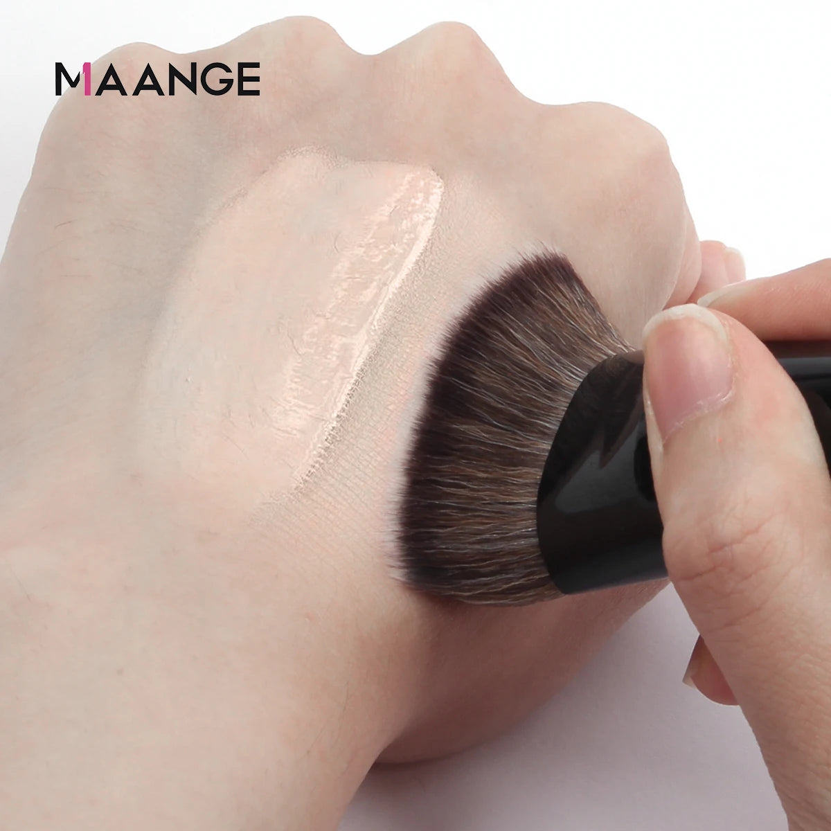 MAANGE Single Flat Round Tube Flat Head Foundation Brush With Box Powder Blush Concealer Makeup Brush Skin-friendly Makeup Tool - PrimeNest